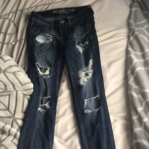 American eagle distressed jeans size 2!!